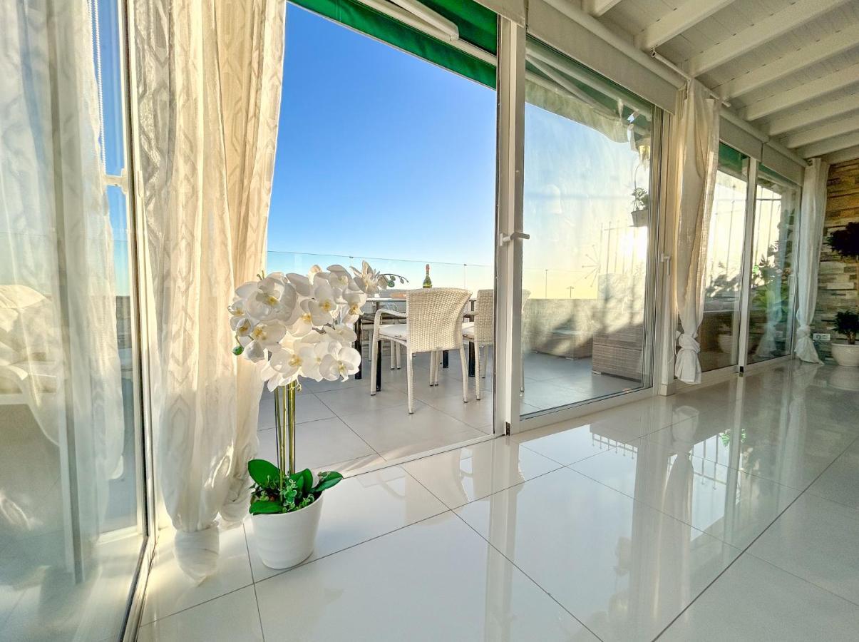 Penthouse Of Views Los Cristianos Los Cristianos  Bagian luar foto